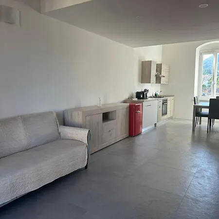 - Loft 5 Terre Mare Apartment *